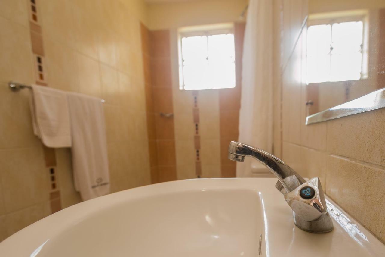 Corat Africa Hotel ไนโรบี ภายนอก รูปภาพ